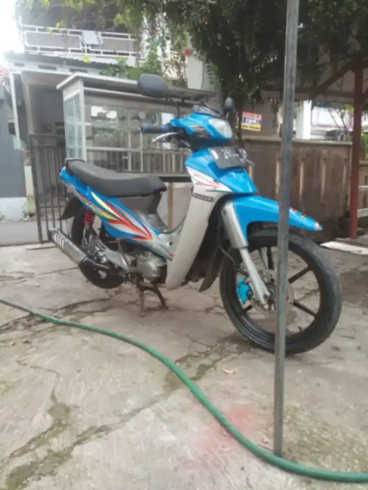 Suzuki shogun 2003