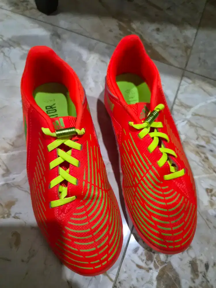 Sepatu  Futsal Adidas Predator