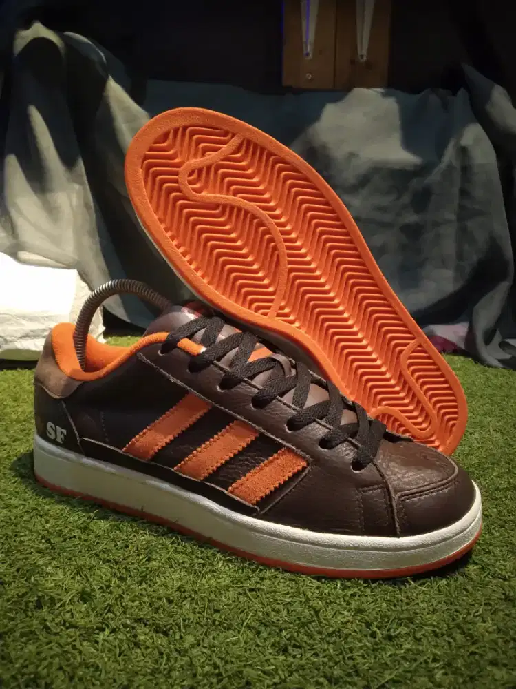Sepatu Adidas skate vintage