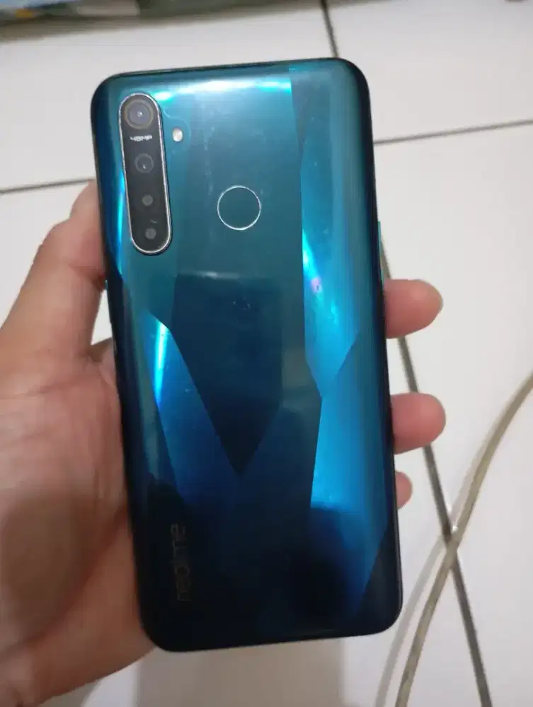 Realme 5 pro 4/128 minus