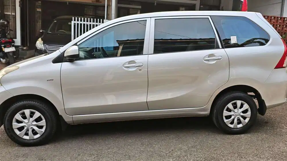 Avanza Kilometer 30 Ribu Antik Istimewa