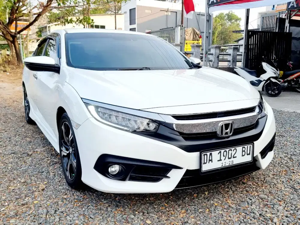 Honda Civic Turbo ES Matic 2016 Orisinil Sangat Istimewa.Cash/Kredit