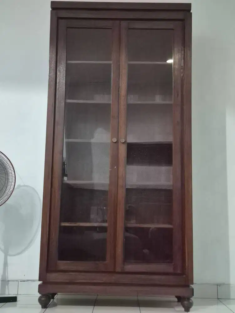 Lemari Kayu Jati