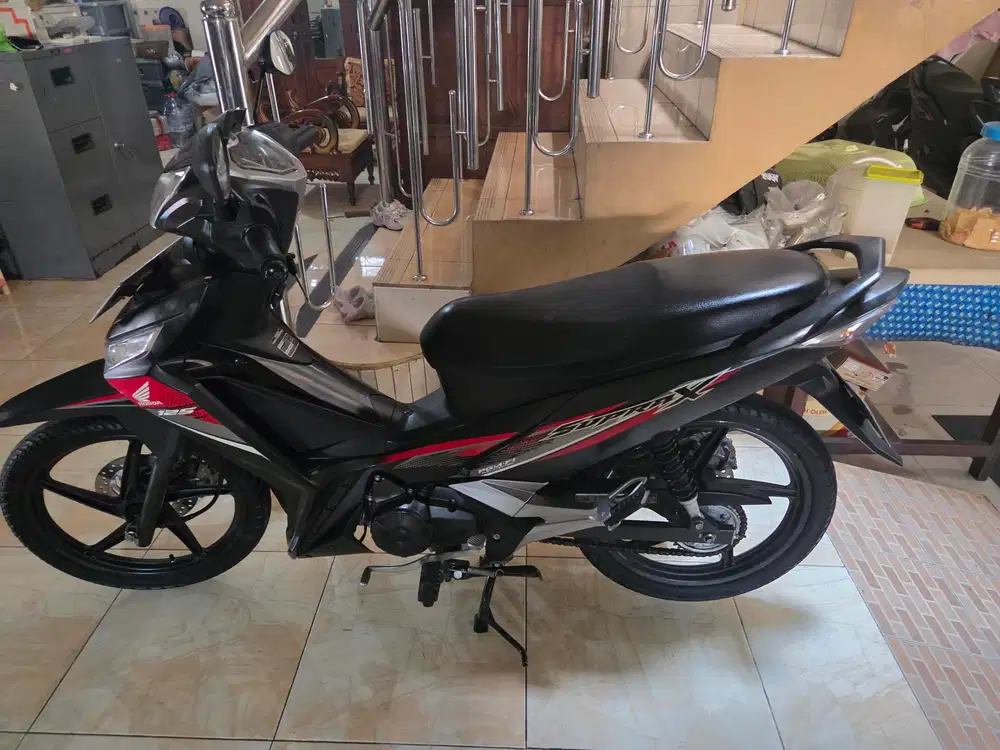 Supra 125 cw fi 2021 hitam pajak plat baru gbm tunai/kredit dp1jt