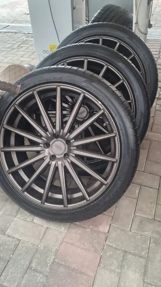Velg Vossen Hybrid. R22. Bronze