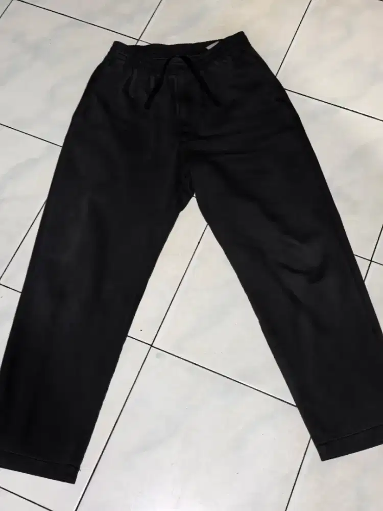 Celana denim rileks uniqlo abu abu size S