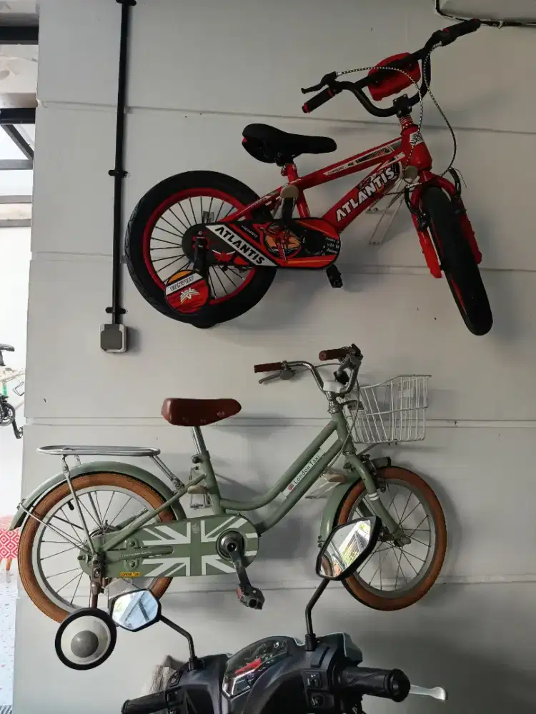 Sepeda anak London taxi bike
