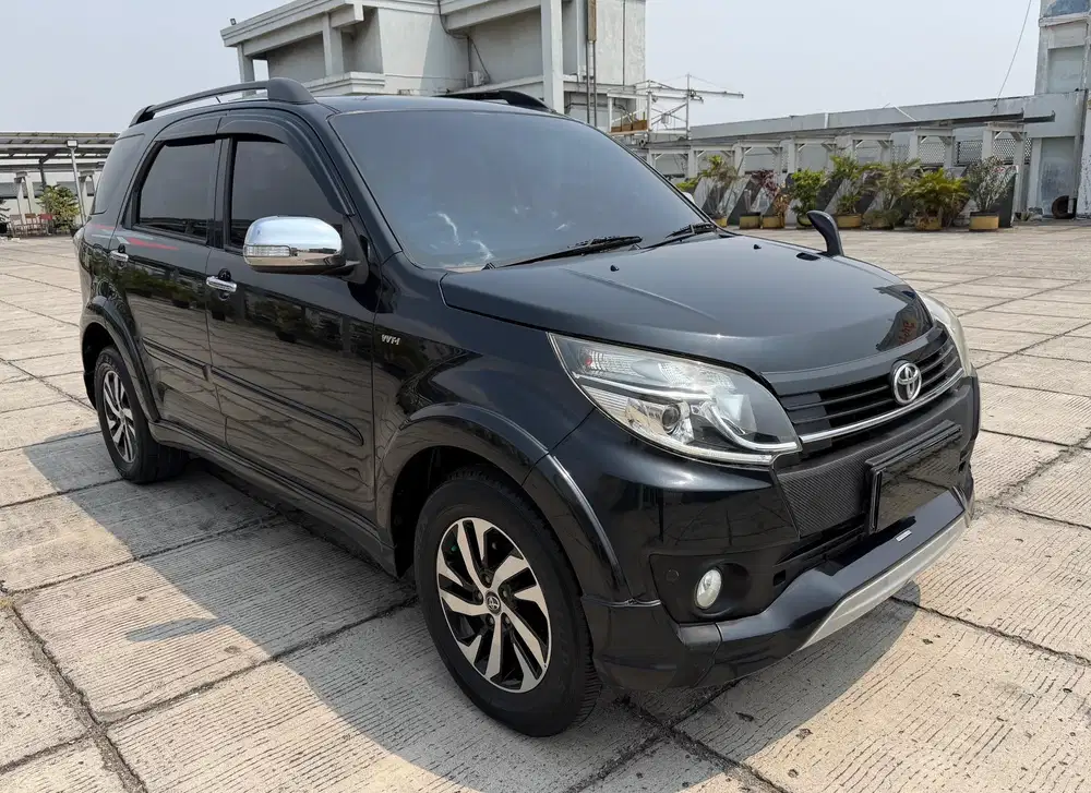 TOYOTA RUSH TRD AT 2017 HITAM ISTIMEWA NIK 2016 MATIC