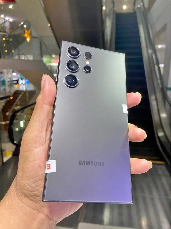 Second SAMSUNG GALAXY S24 ULTRA 12/512gb GREY(SEIN) Welldutt