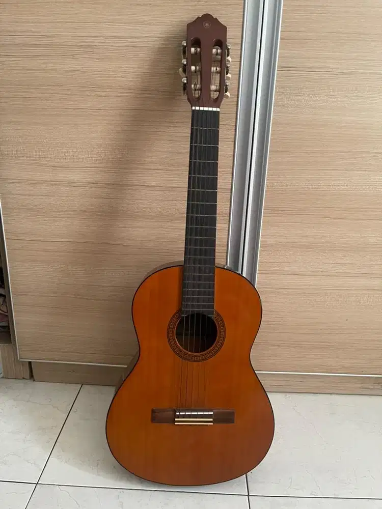 Yamaha guitar CGS102A classical series