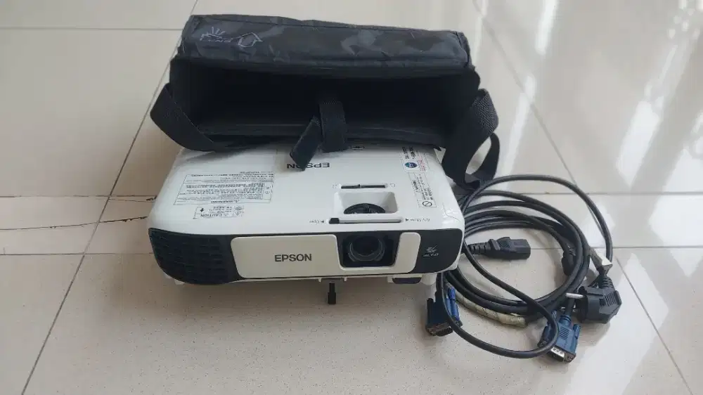 Proyektor Epson EB-W41