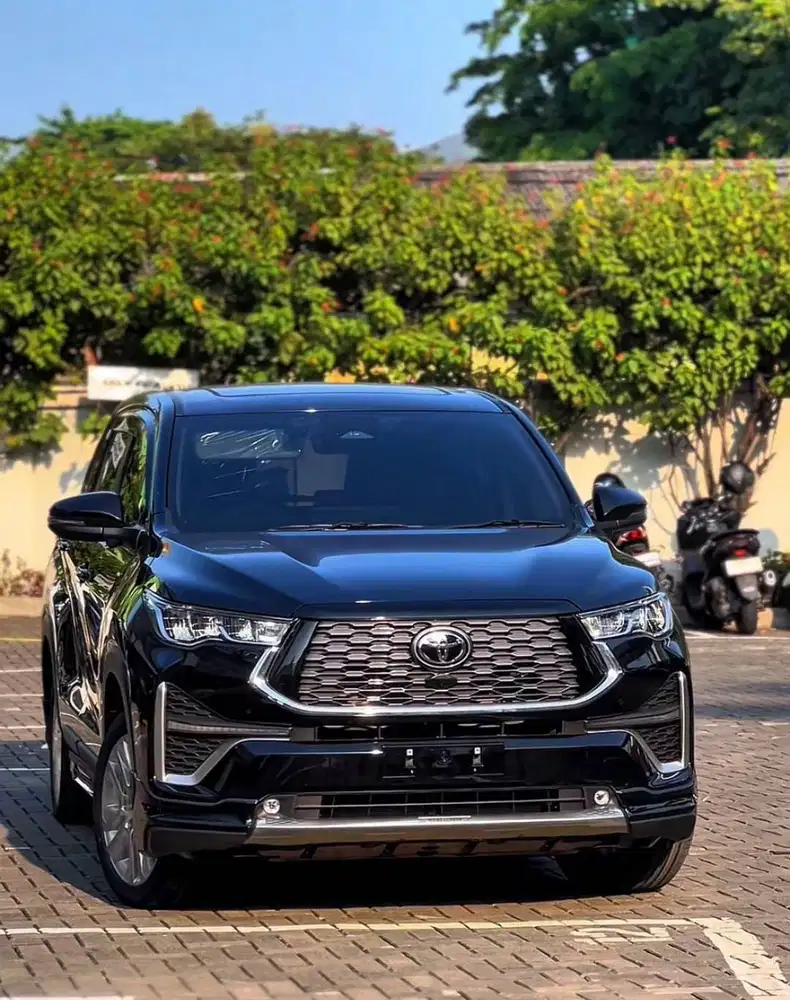 Toyota Zenix Q HEV Modelista