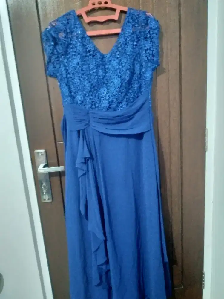 Dijual dress pesta