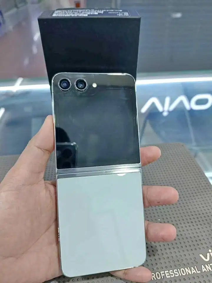 SAMSUNG Z FLIP 5 8/512GB SEIN