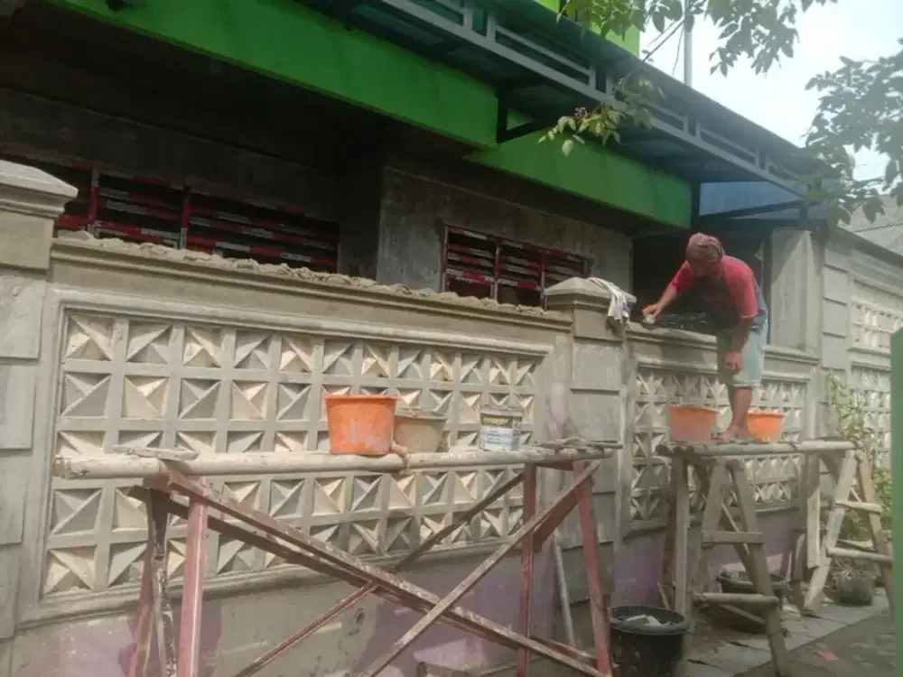 Kepala Tukang bangunn,