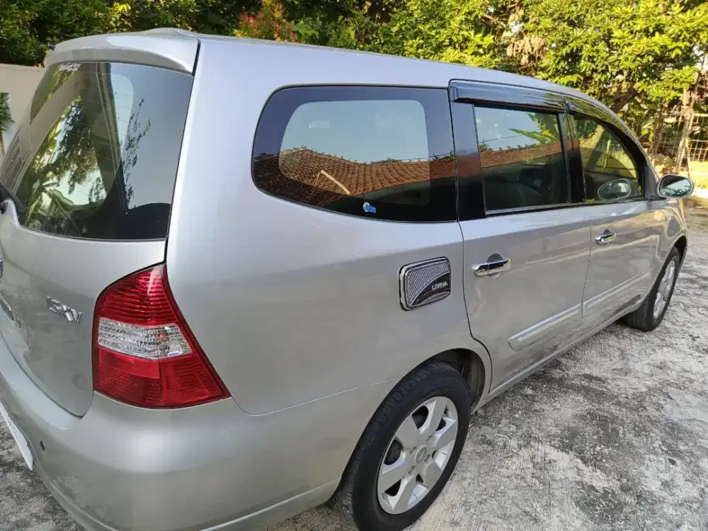 DIJUAL GRAND LIVINA XV 2010