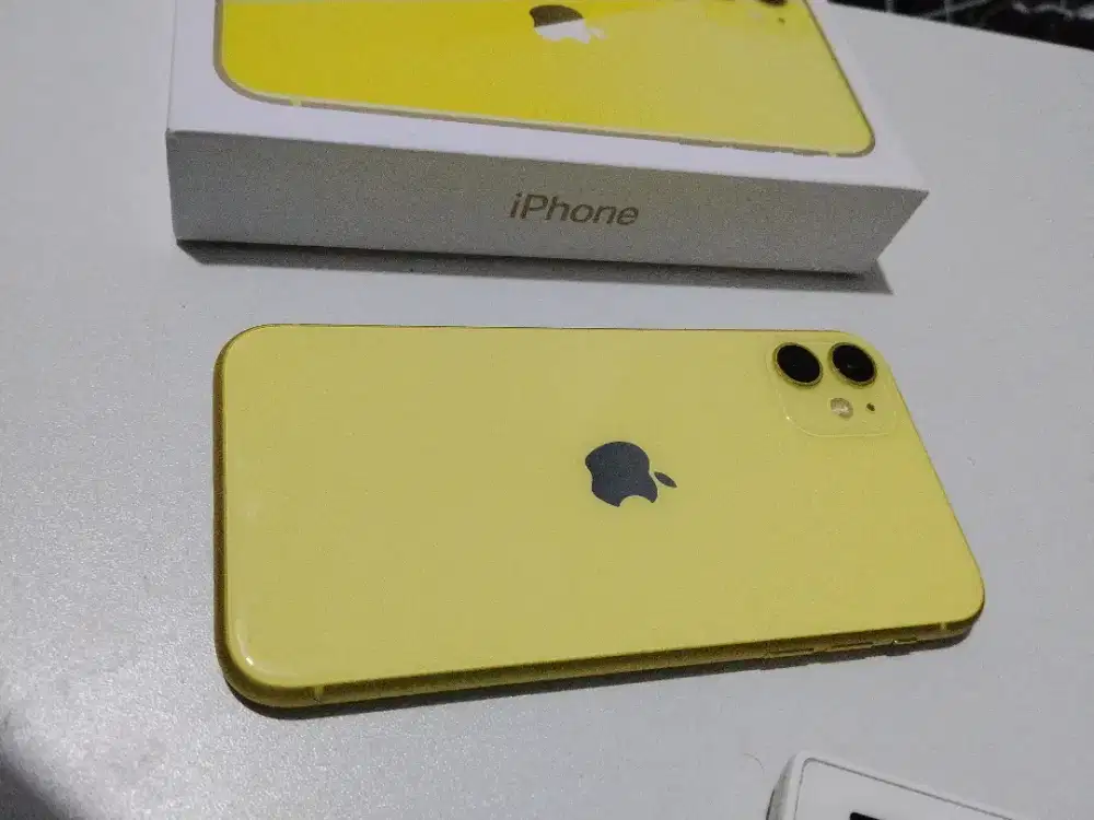 Iphone 11 128gb full acc new