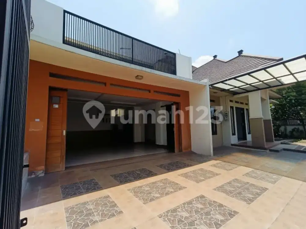 Rumah Modern Minimalis Dekat Solo Square Mall Jajar