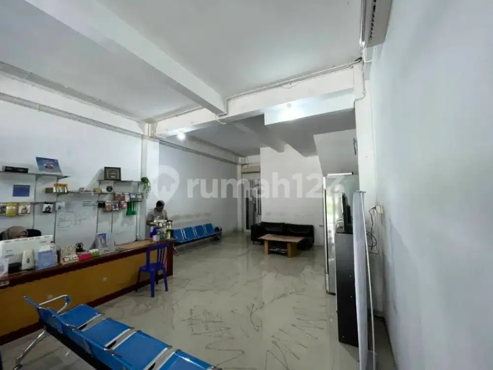 Murah Ruko Bangunan Kokoh Space Parkir Luas Daerah Komersial Solo Baru