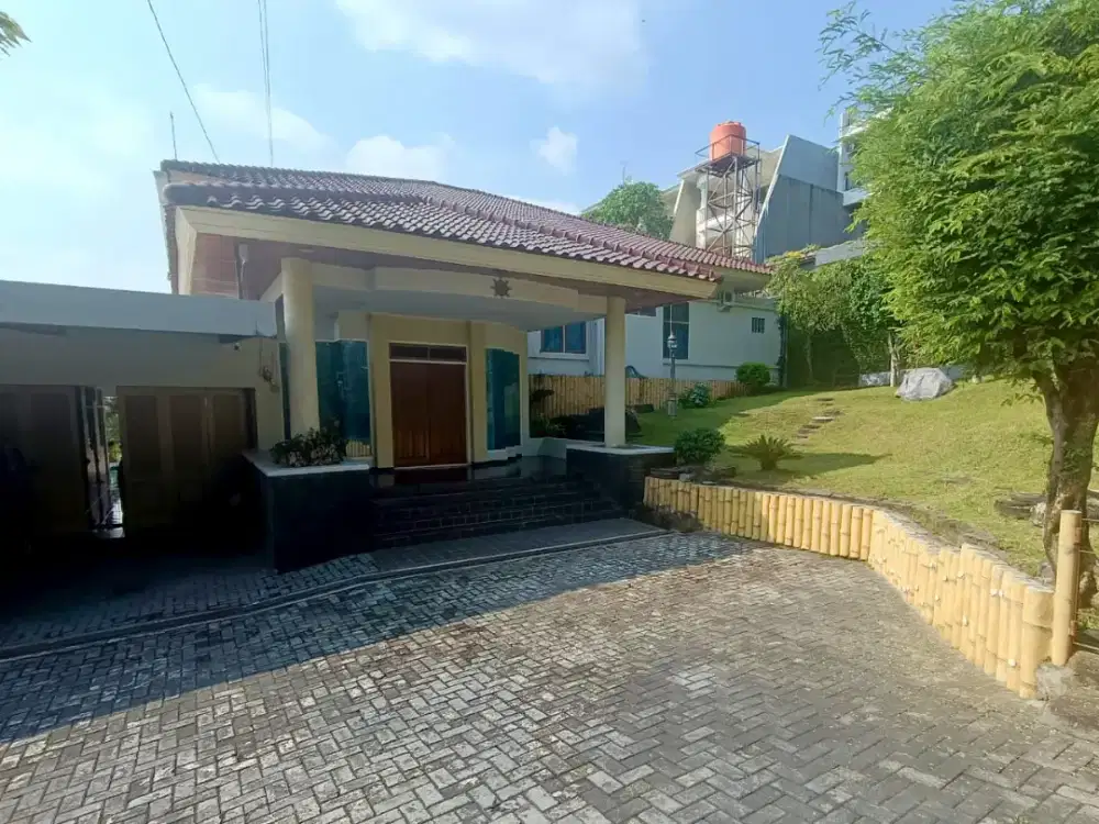 DIJUAL TANAH DAN BANGUNAN RUMAH 3LT DI JL BUKIT INDAH SEMARANG MURAH