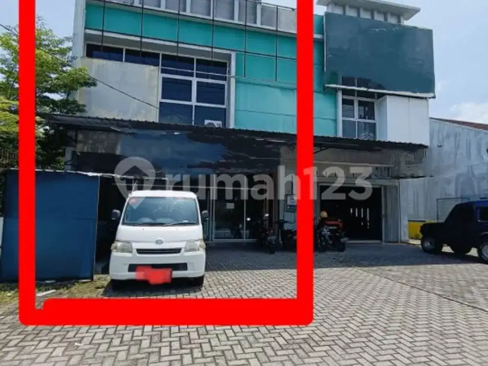 Ruko 2 Lantai Space Parkir Luas Daerah Komersial Solo Baru