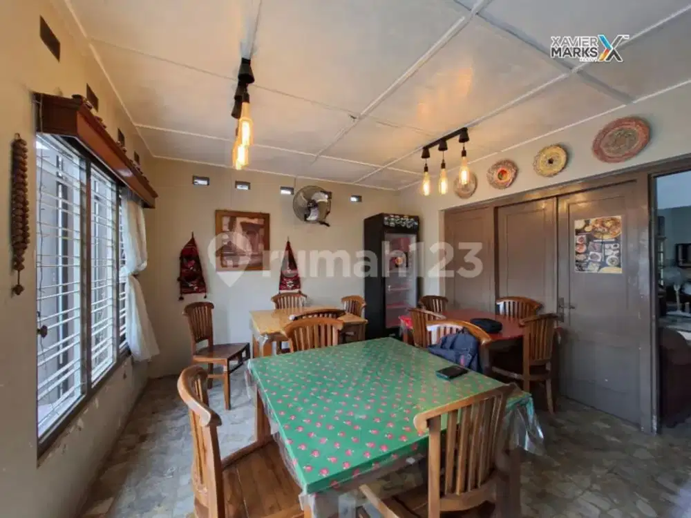 Rumah Vintage Semi Furnished Pasar Kliwon Solo