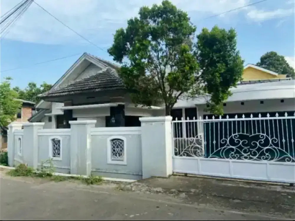 Dijual Rumah Siap Pakai Di Perumahan Bukit Sari, Semarang