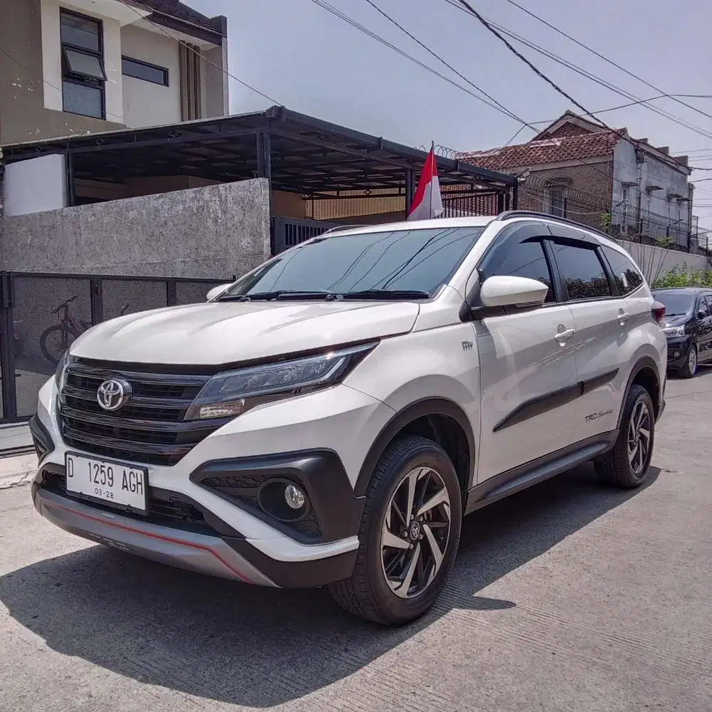 Toyota Rush 2018 Bensin
