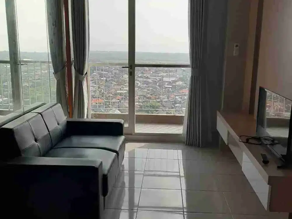 Disewakan Apartemen Puncak Dharmahusada 

Tipe : 2BR 
Luas : 55 m²
Tower : A 
View : City 
Full Furnish 

Harga Sewa : 37 jt/th 

SHE (44)