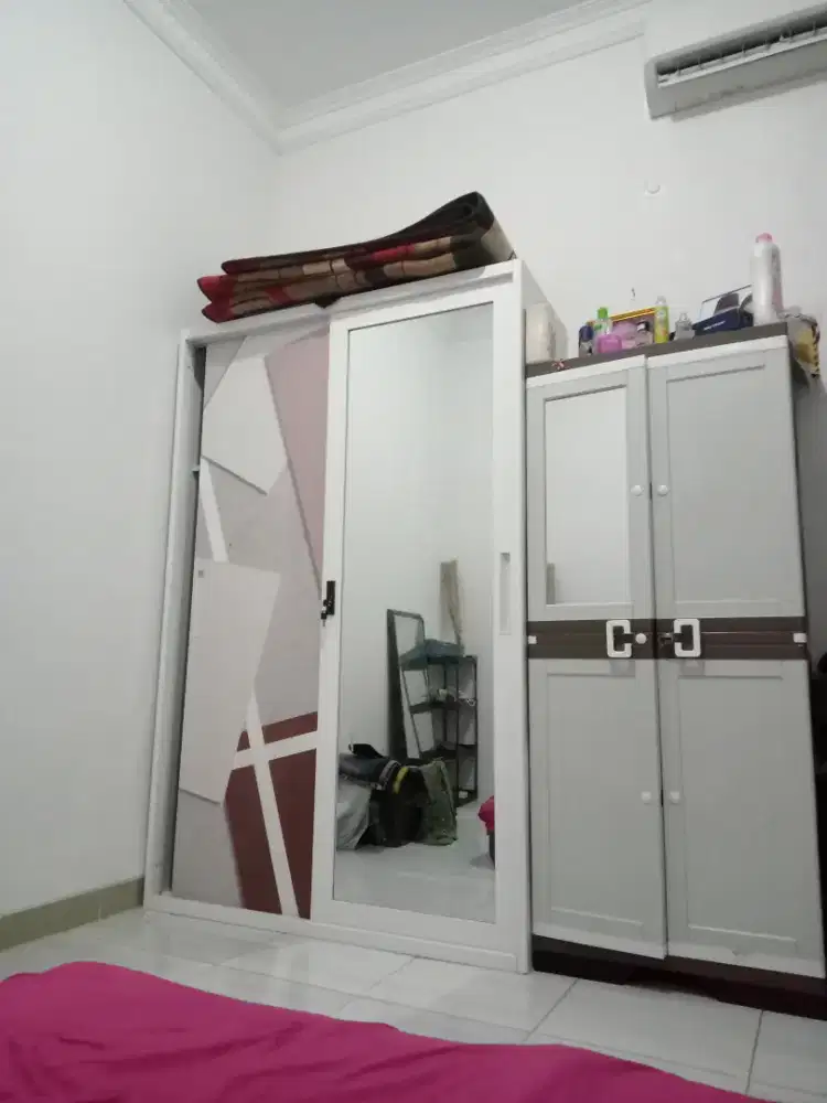Di jual lemari baju slide