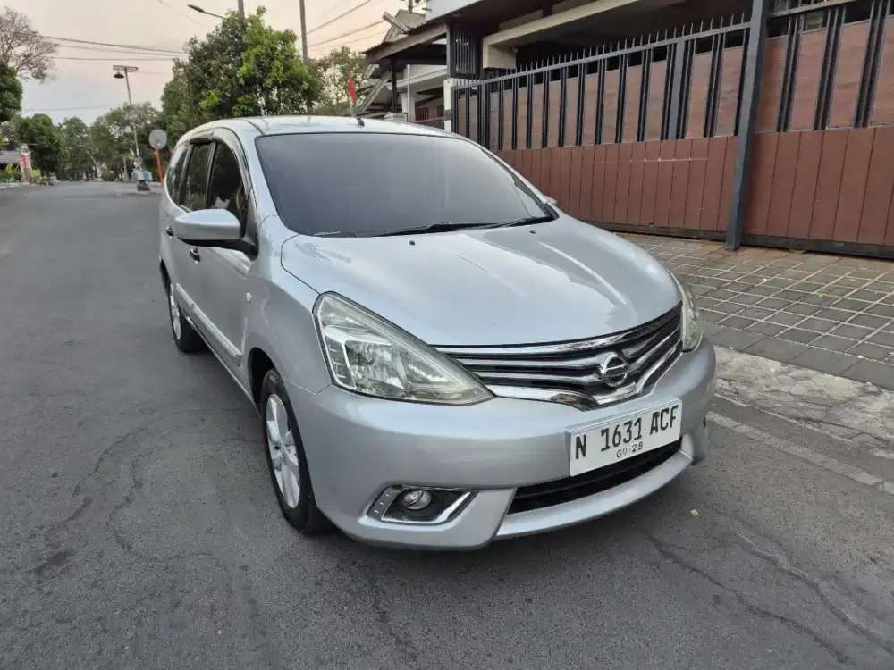 Grand livina 2013 matic istimewa facelift