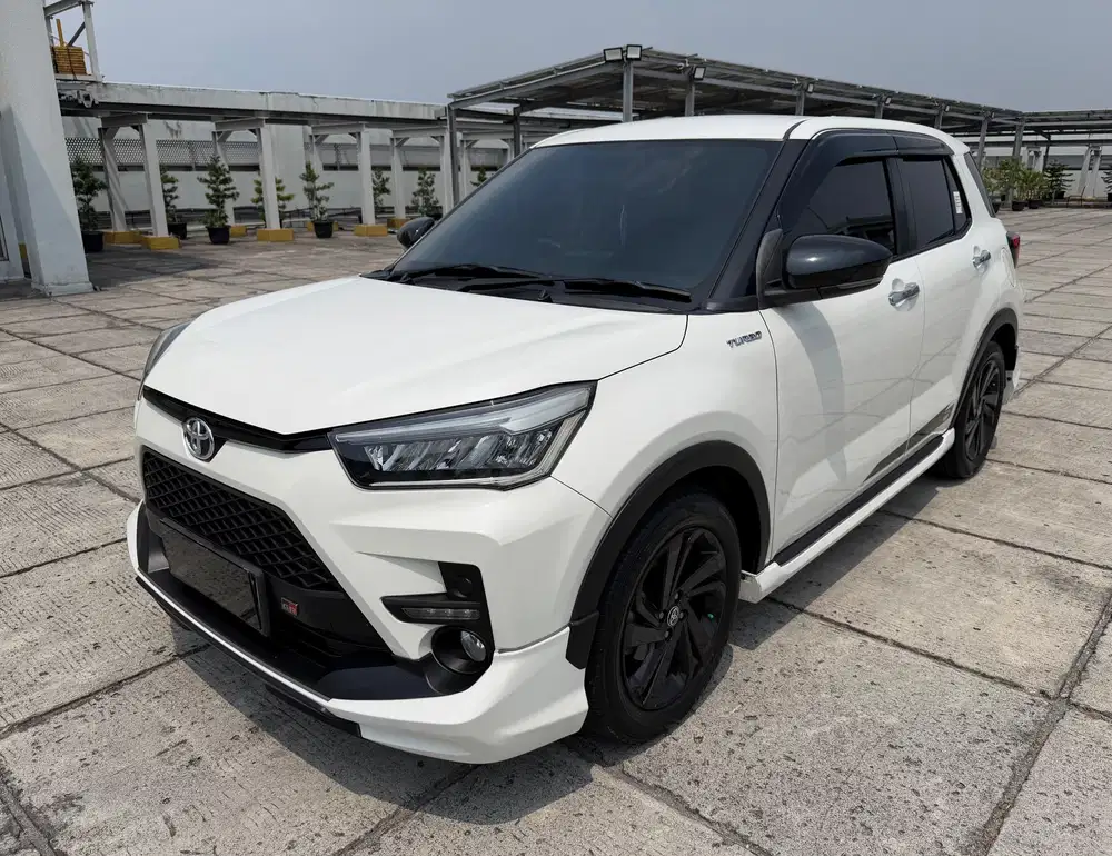 [LOW KM 30.000] TOYOTA RAIZE GR SPORT 2022 PUTIH TT 2023 TURBO 1.0