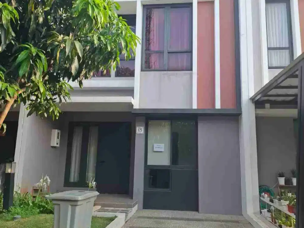 Dijual Rumah 2 lantai di cluster Baroni, Sumarecon Gading Serpong, Tangerang.