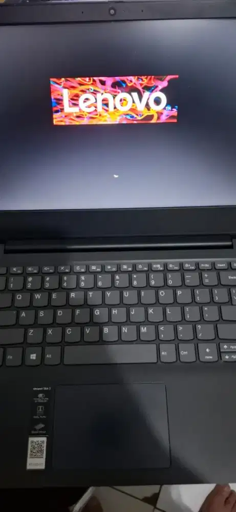 Dijual laptop Lenovo IdeaPad Slim3 461D