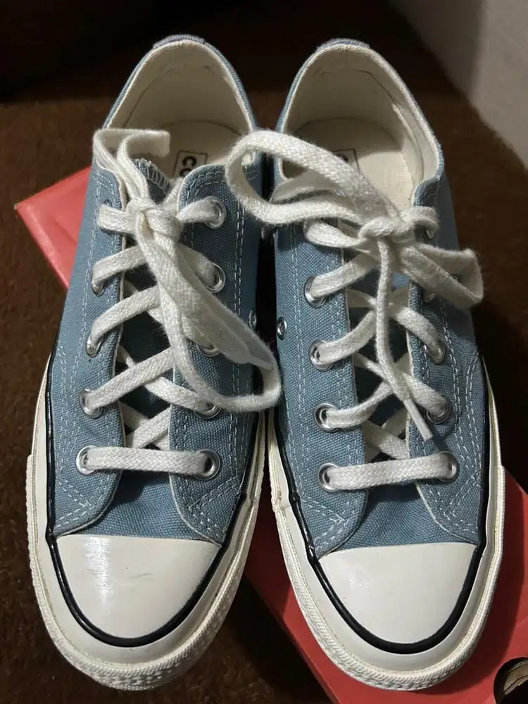 Sepatu Biru Muda Converse