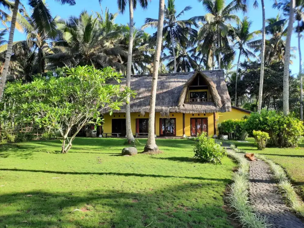 Rumah Pantai Perkutaan Bali Barat