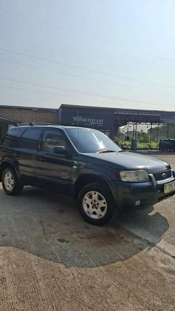 Ford Escape V6 3.0 Xlt Limited 4x4 tahun 2005