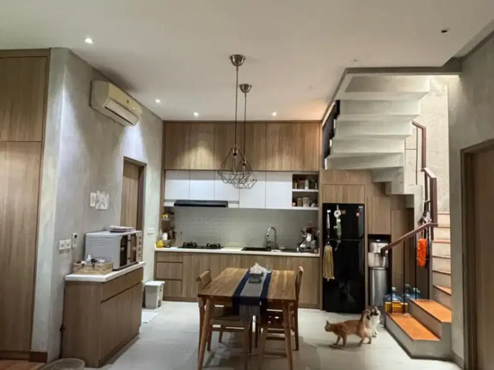 Dijual Rumah 2 Lantai Industrial Style Semi Furnished di Nusaloka BSD