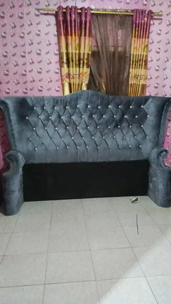 Headbor (kepala tempat tidur)