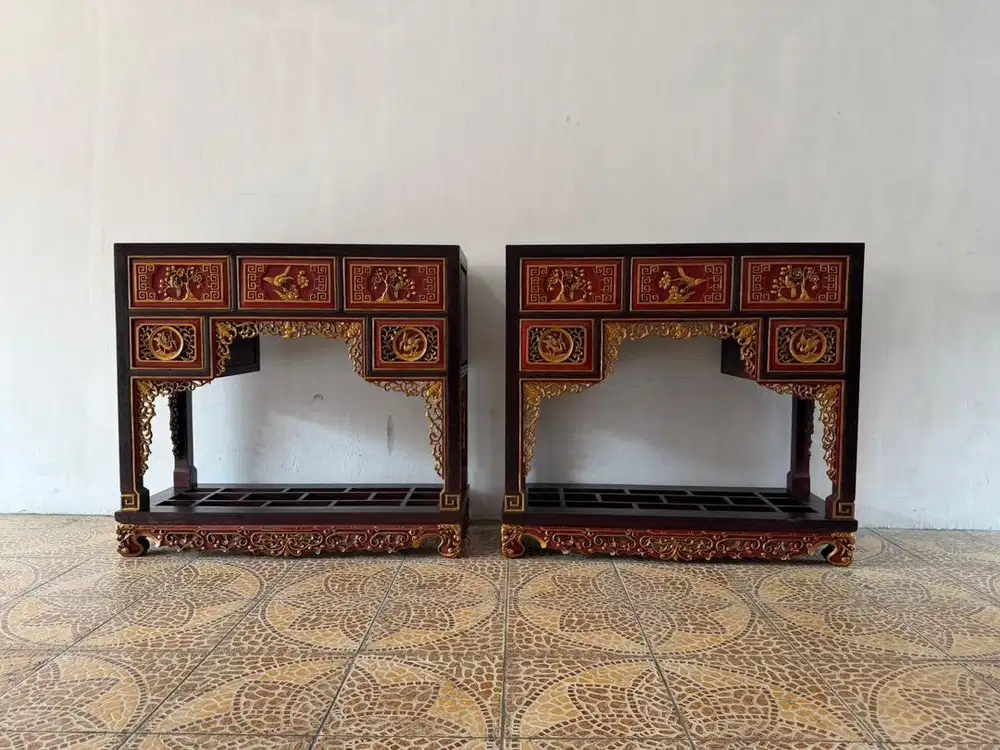 Dijual sepasang (2 pcs) meja Chinese kayu jati tua