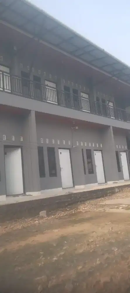 Tukang borong dan harian