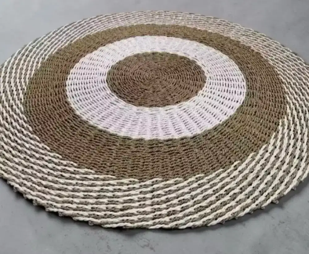 Dijual alas lantai motif enceng gondok diameter 120 cm