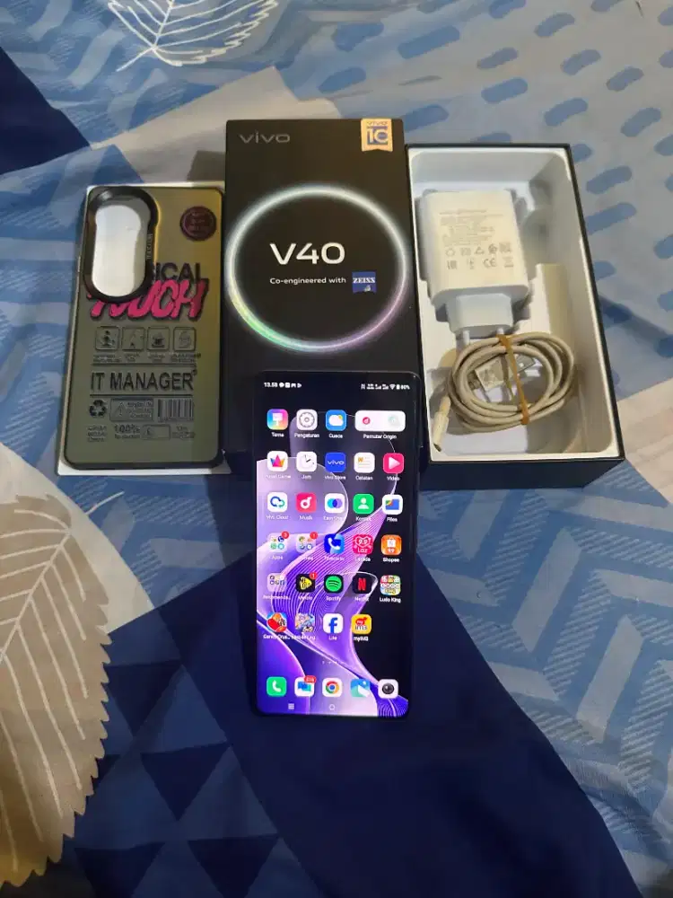 Vivo V40 12/256 fullset fullori