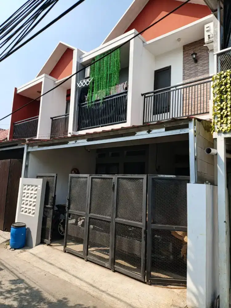 Dijual Rumah Murah Siap Huni  2 Lantai, 3 Kamar Tidur 2 Kamar mandi