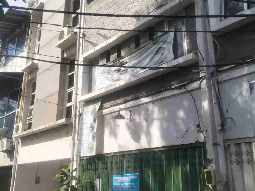 Dijual via lelang ruko di Gayungan Surabaya