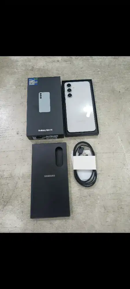 Samsung galaxy S24 fe 8/256