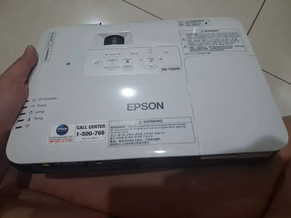 Proyektor / Projector EPSON EB 1785W