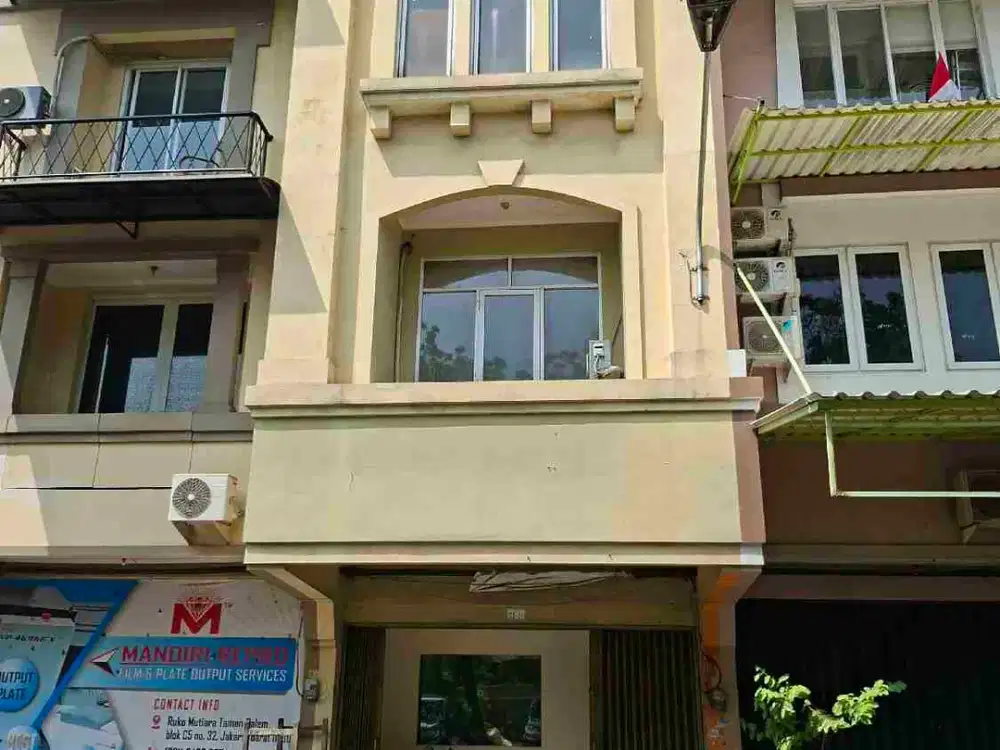 Dijual Ruko 3 lantai di Mutiara Taman Palem