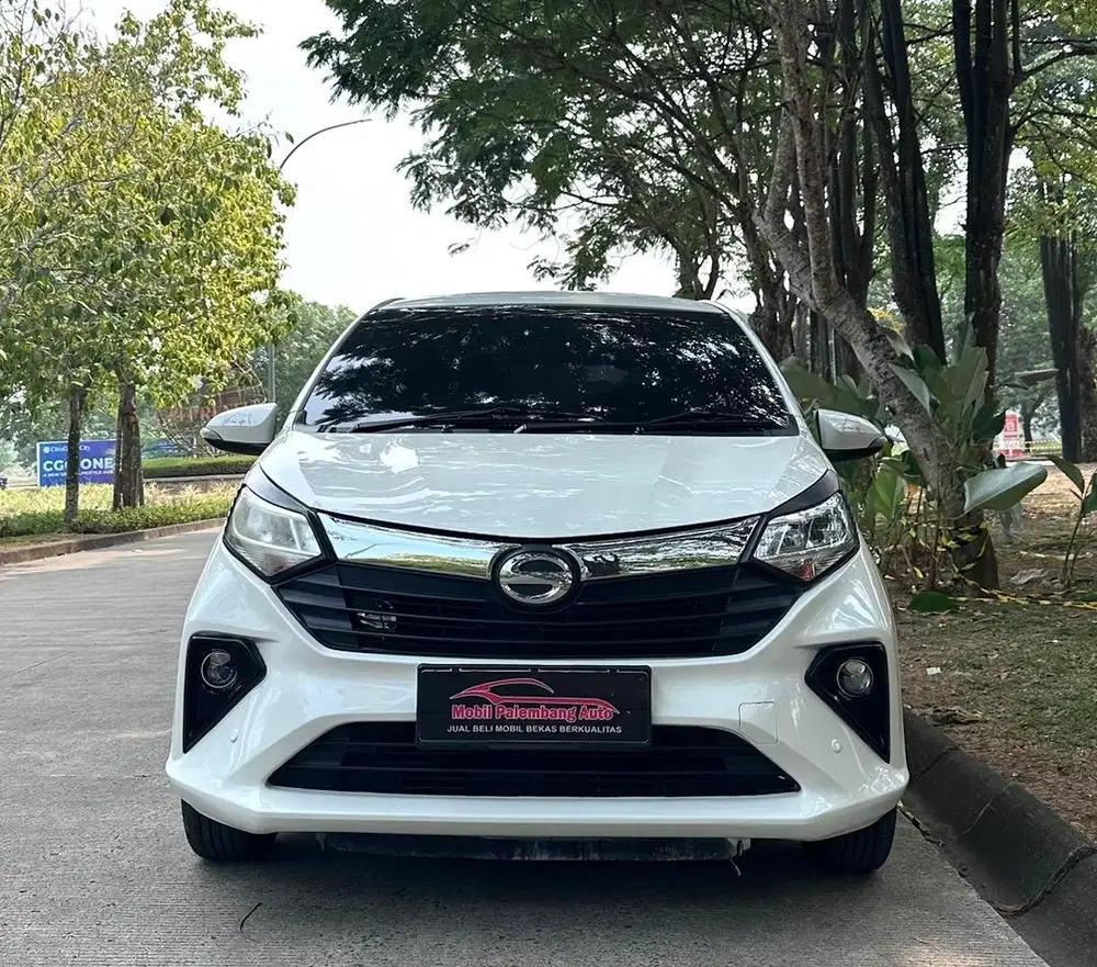 Daihatsu Sigra R Deluxe matic 2019 km rendah 50rb mulus terawat