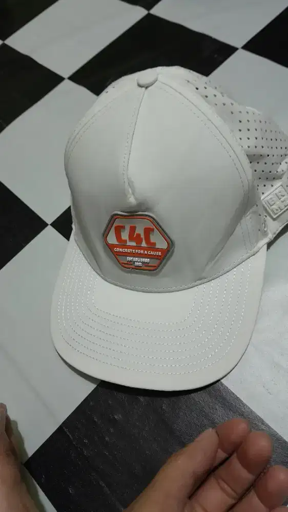 Topi putih import